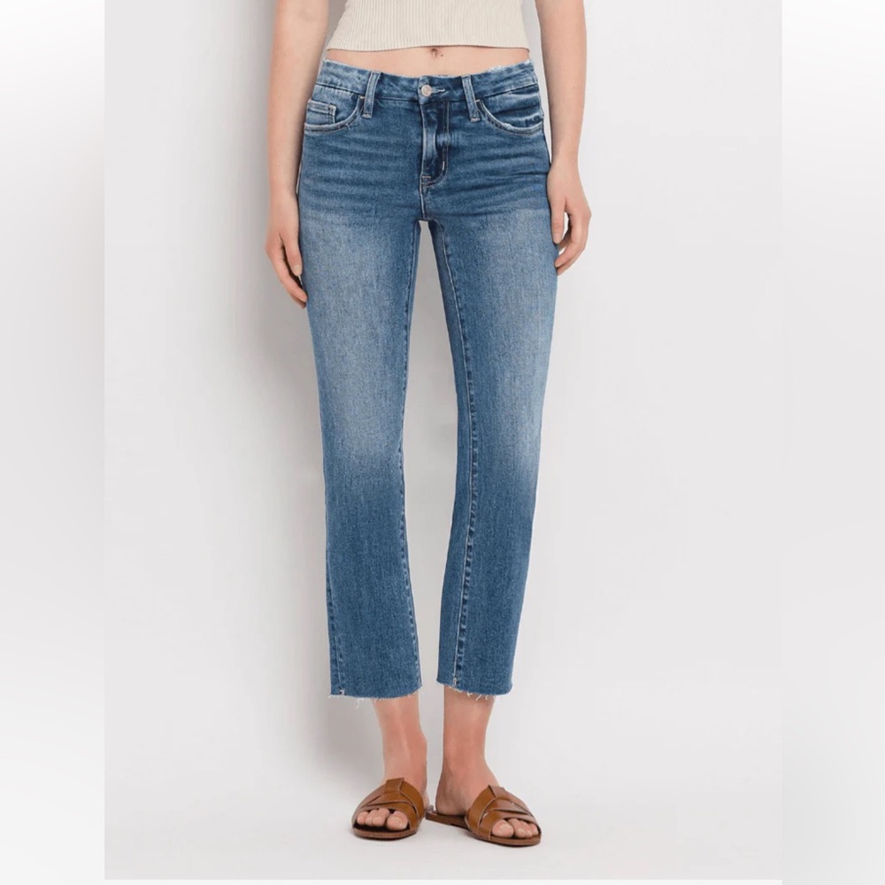 NWT CARLENE MID RISE CROP SLIM STRAIGHT STRETCH JEANS
VERVET size26 - Picture 12 of 13
